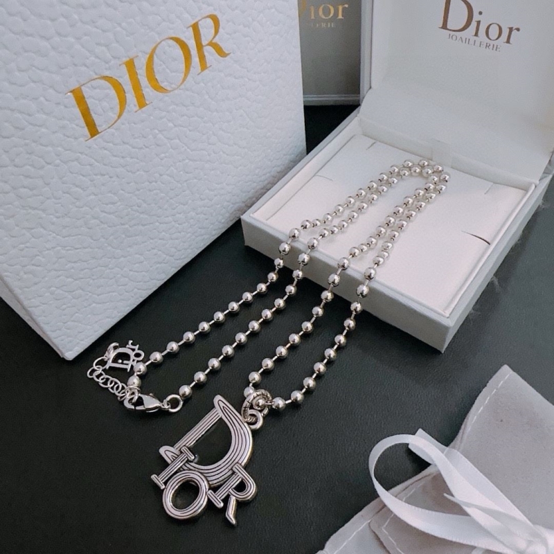 chr1st1an D10r necklaces